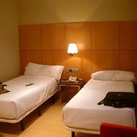 Hotel Feria Valladolid Kültér fotó