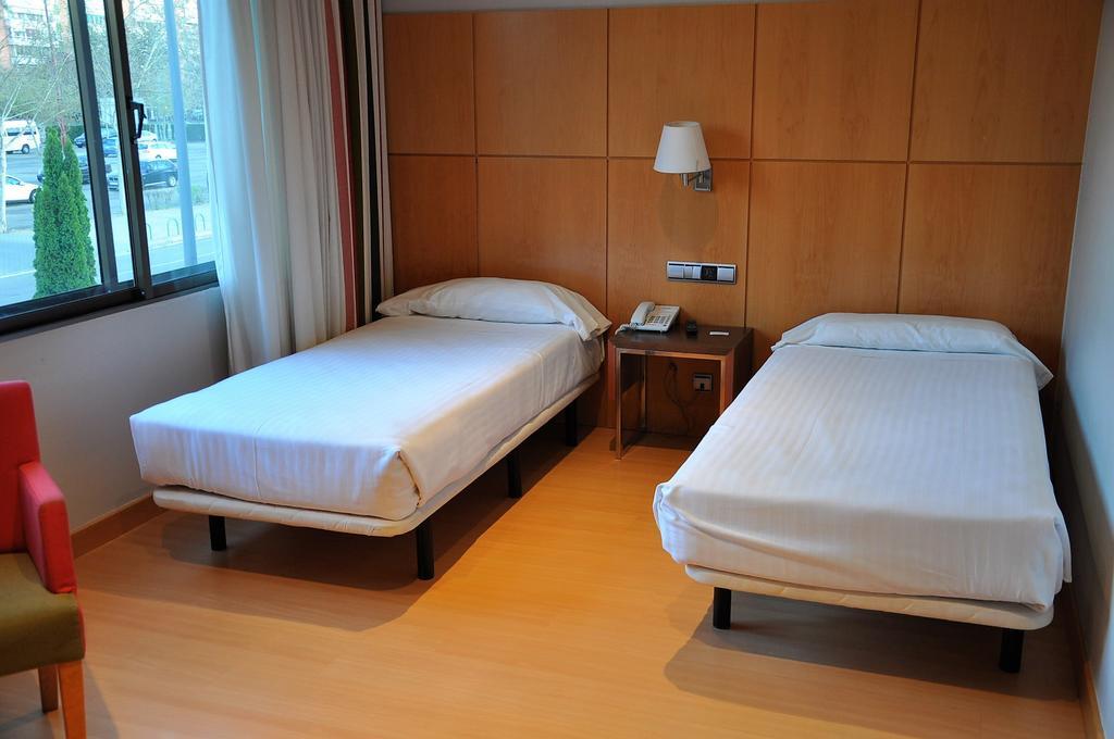 Hotel Feria Valladolid Kültér fotó
